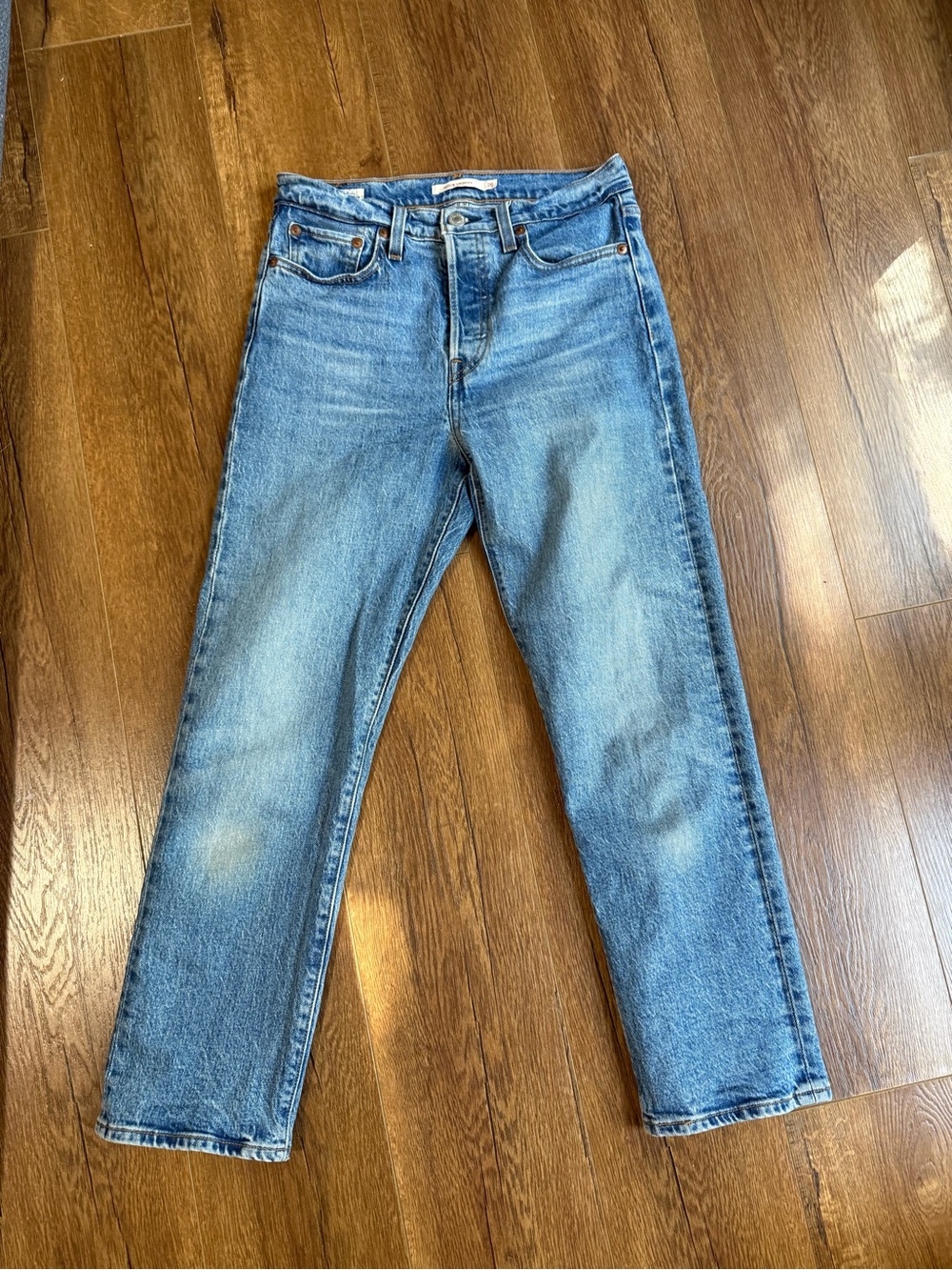 Classic LEVIS Wedge Straight Fit Women’s Jeans - Light Blue.
